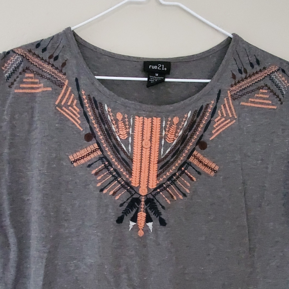 Fringe top - Picture 2 of 3